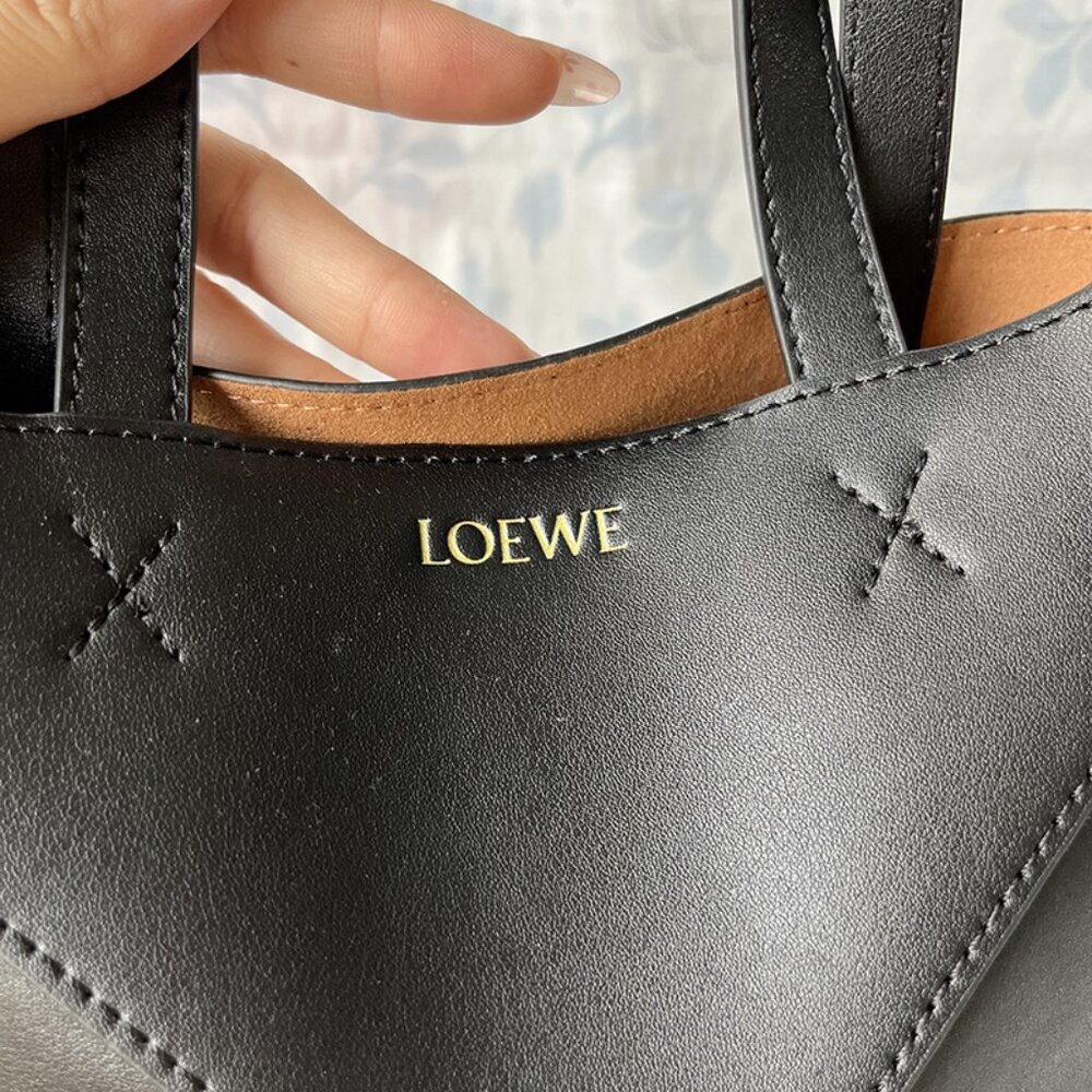 Loewe Puzzle Fold Tote Mini In Black Shiny Calfskin - Picture 3 of 8